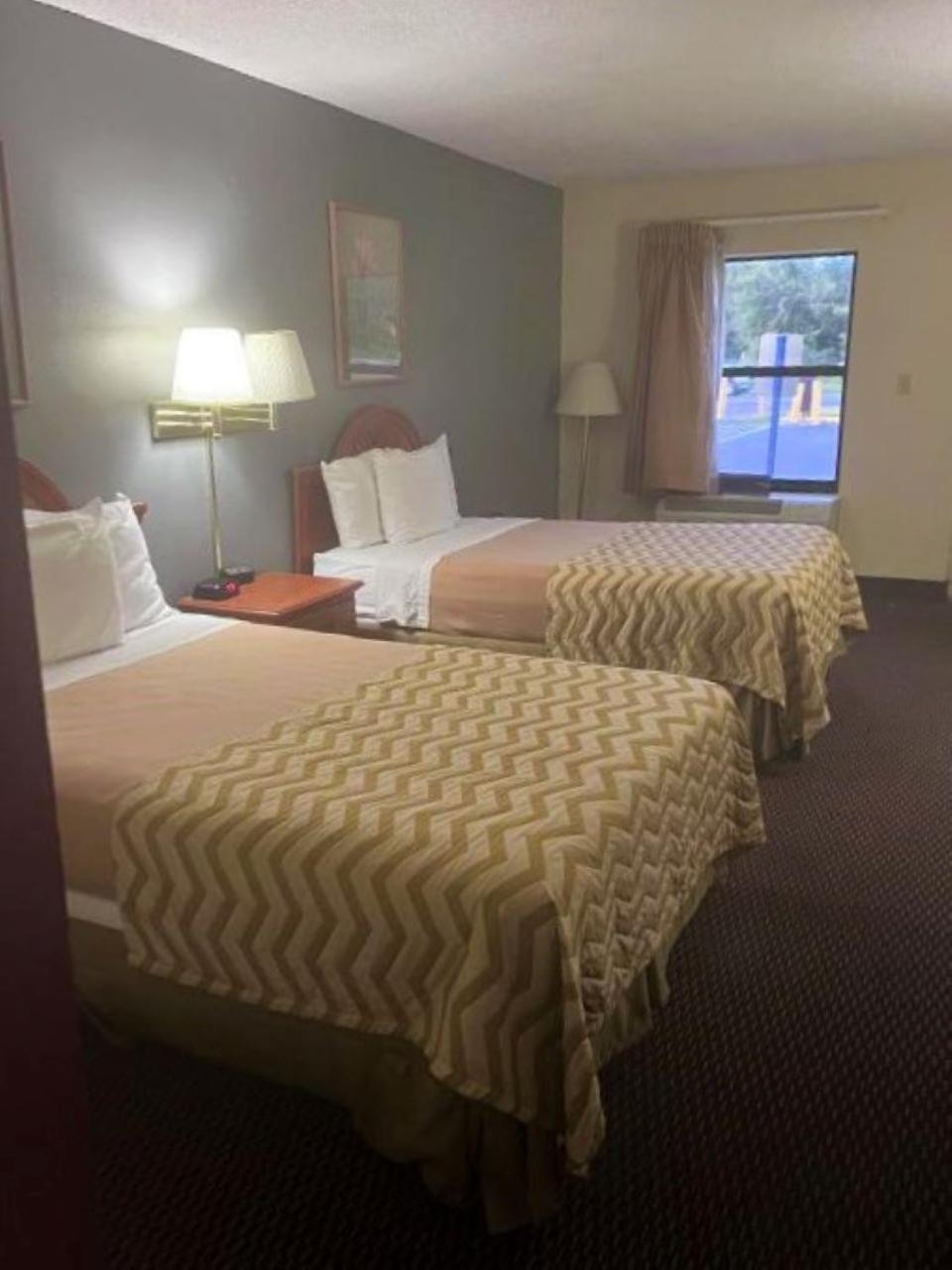 High Springs Inn Soon To Be Clarion Pointe Alachua Ngoại thất bức ảnh