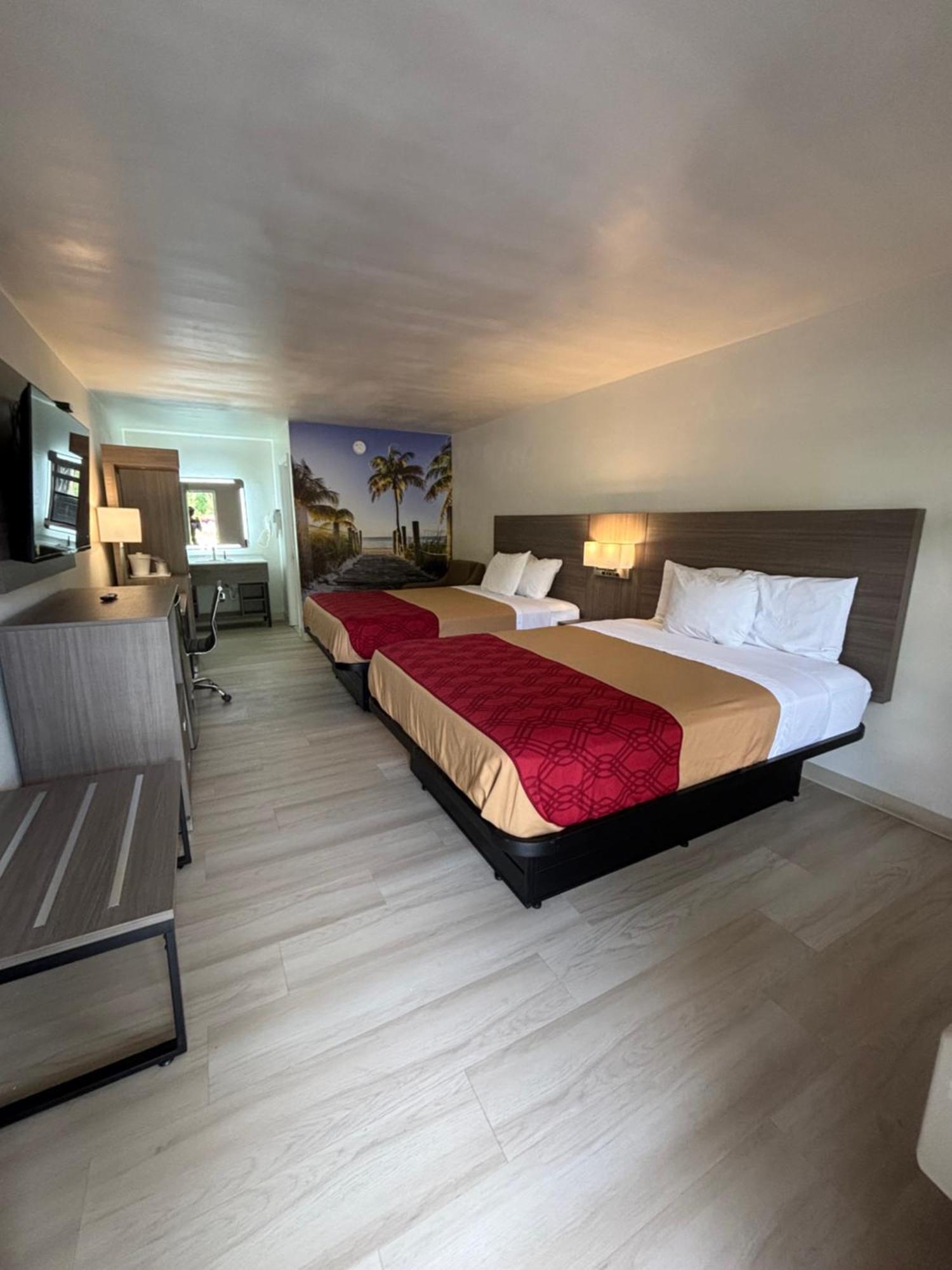 High Springs Inn Soon To Be Clarion Pointe Alachua Ngoại thất bức ảnh