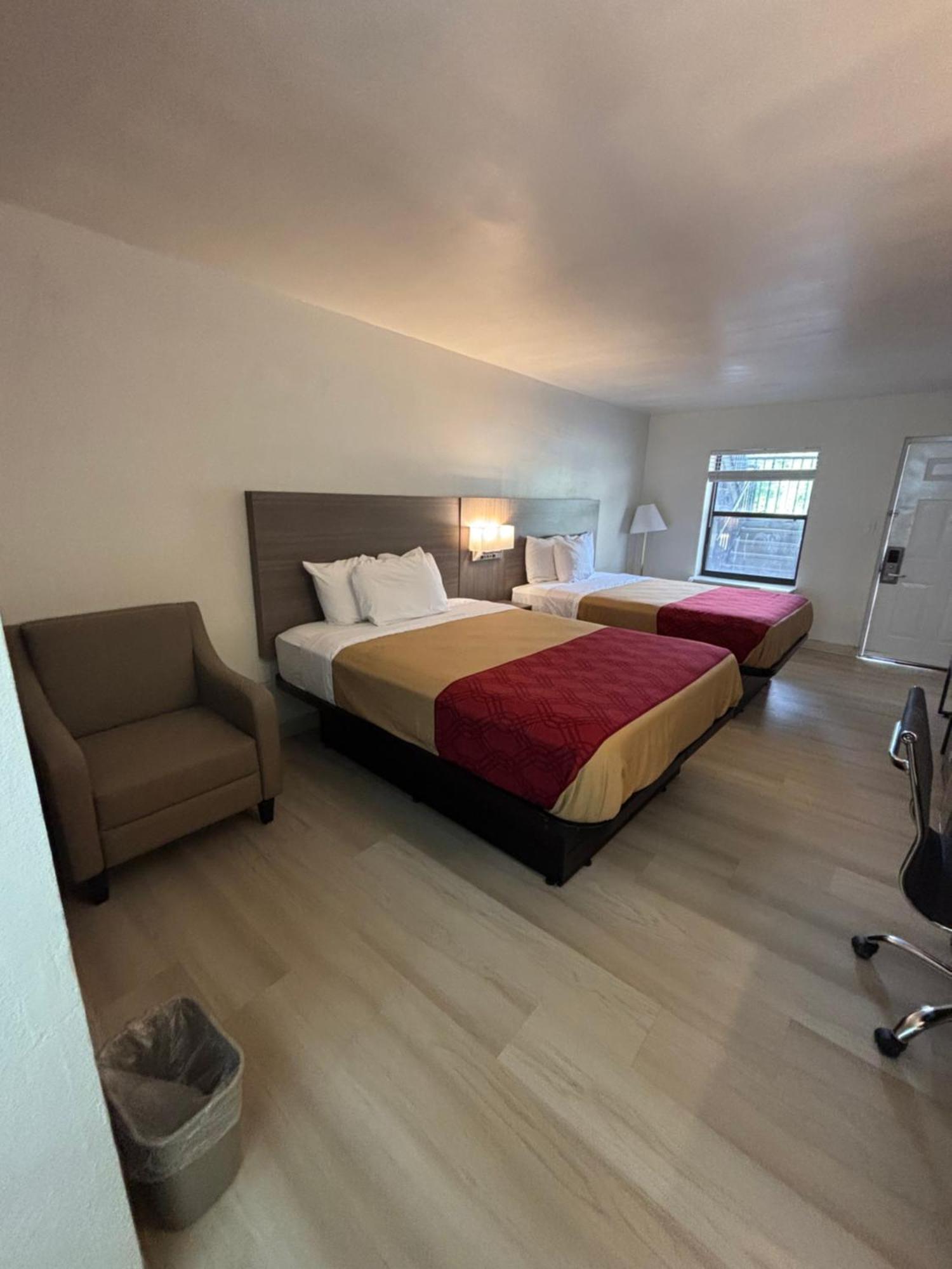 High Springs Inn Soon To Be Clarion Pointe Alachua Ngoại thất bức ảnh